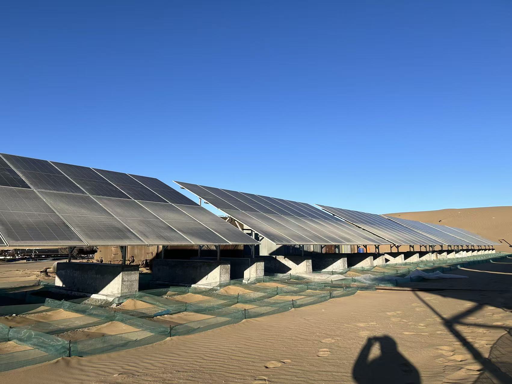 microgrid solar and bess project in desert (2).jpg